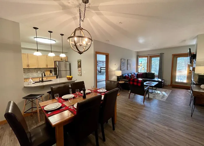 Newly Renovated Grizzly Lodge, Spacious 3Br 2Ba With Open Pool, Hot Tub