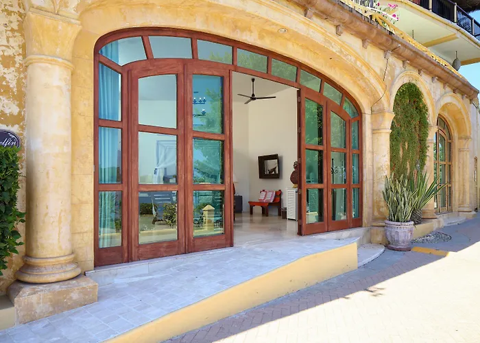 Hotel with view: Villa Amor