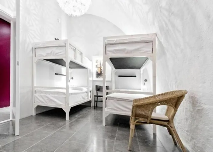 Ramilton Old Town Hostel