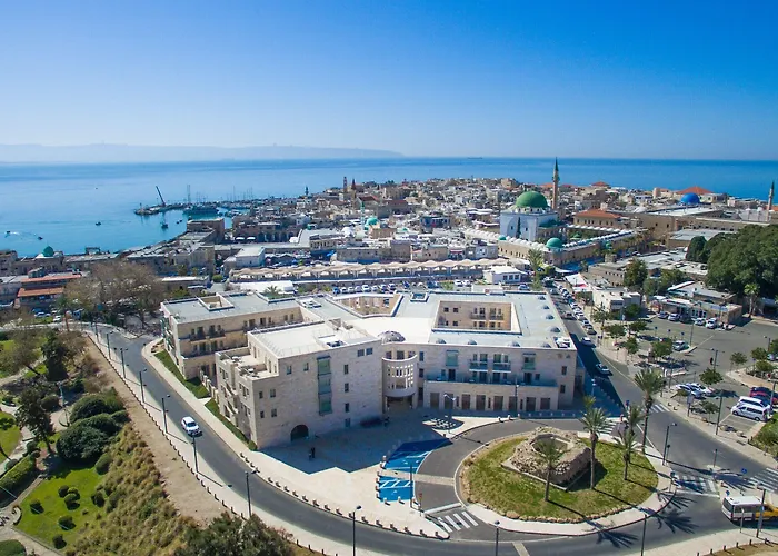 Hi - Akko Knights Hostel