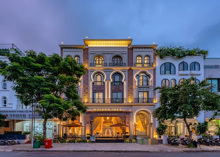 Family Hotel: Golden Tree Hotel & Apartment
