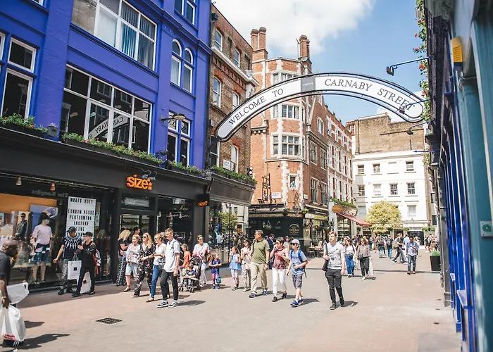  Zedwell Piccadilly Circus