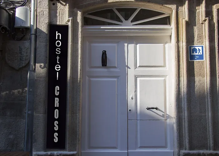 Hostel Cross (Adults Only)