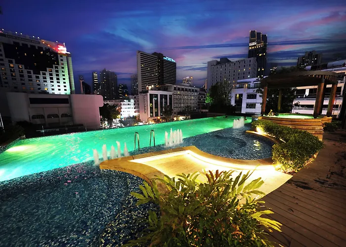Hotels with pool Rich Residence Sukhumvit Nana