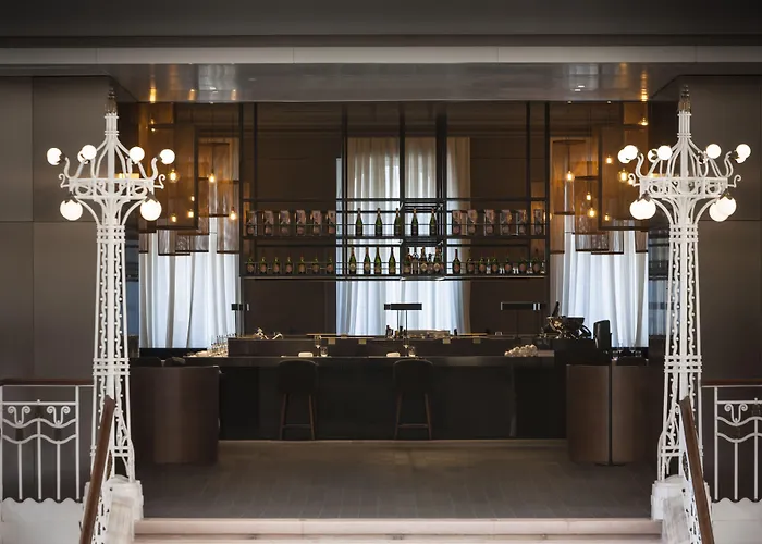 Kozmo Suites & Spa - Small Luxury s Of The World