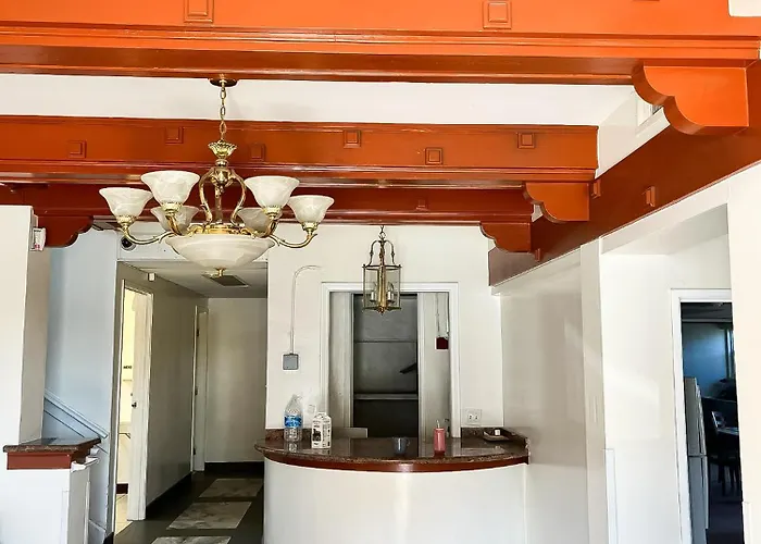 Van Nuys Homes For The Soul