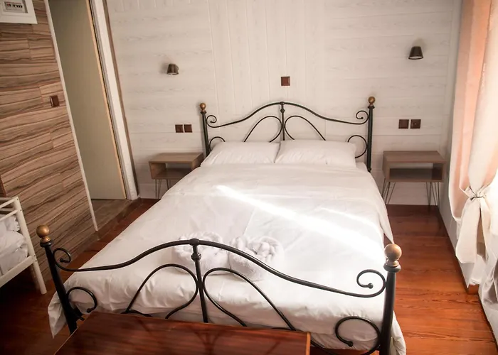 1920'S Rooms & Beds