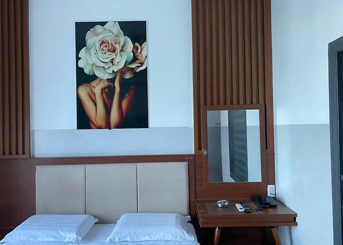 Dog friendly hotels Tulip