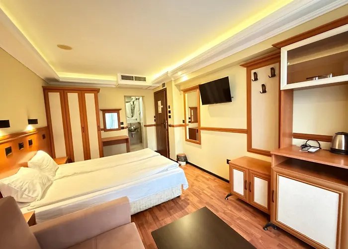 California Hotel