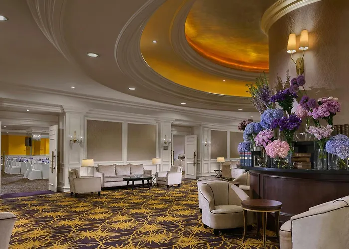 Hotels with tennis Ritz-Carlton, Kuala Lumpur
