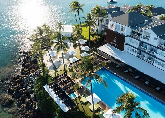Family resorts Coral Sea