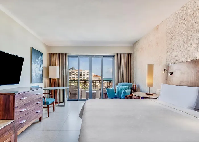 Luxury hotel only: Fiesta Americana Condesa Cancun