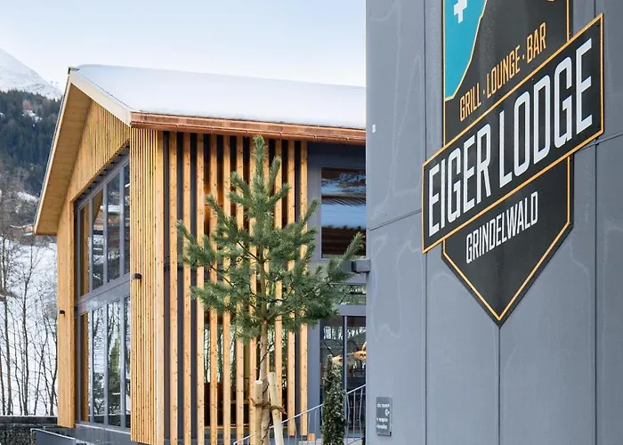 Hotel near College: Eiger Lodge Easy