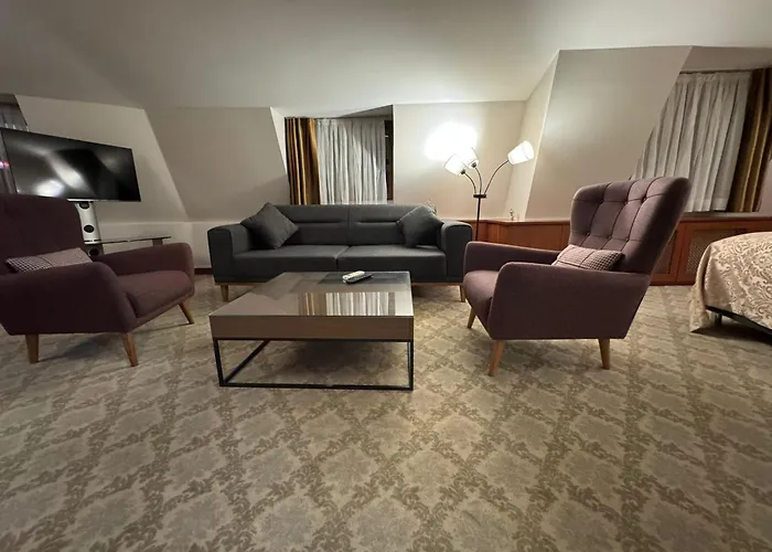 3 star hotel: Golden Siyav Hotel