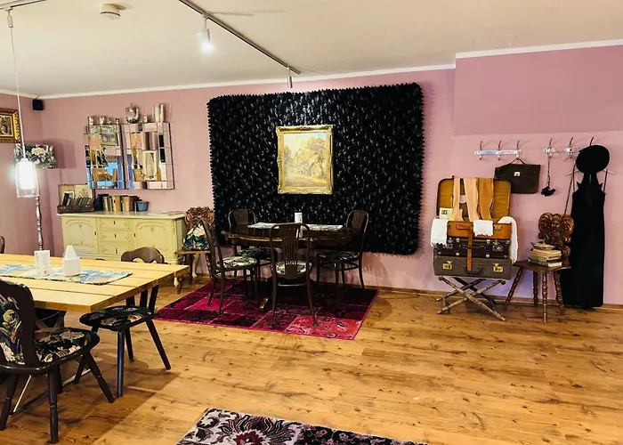 Villa Fantasia Budget Boutique Hotel