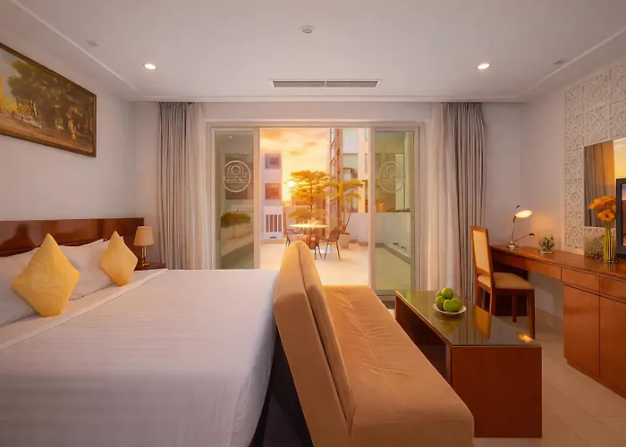 White Lotus Hotel Saigon