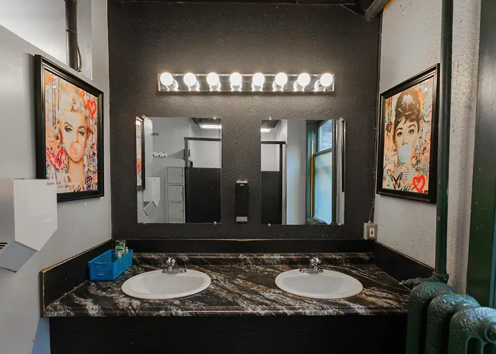 The Cambie Hostel Gastown