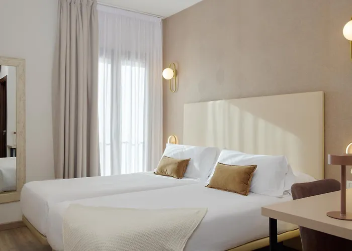 Hotel with view: Hostal Centric