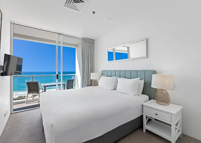 Beach Hotels Ultiqa Air On Broadbeach