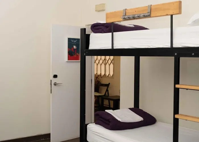 360 Hostel Borne