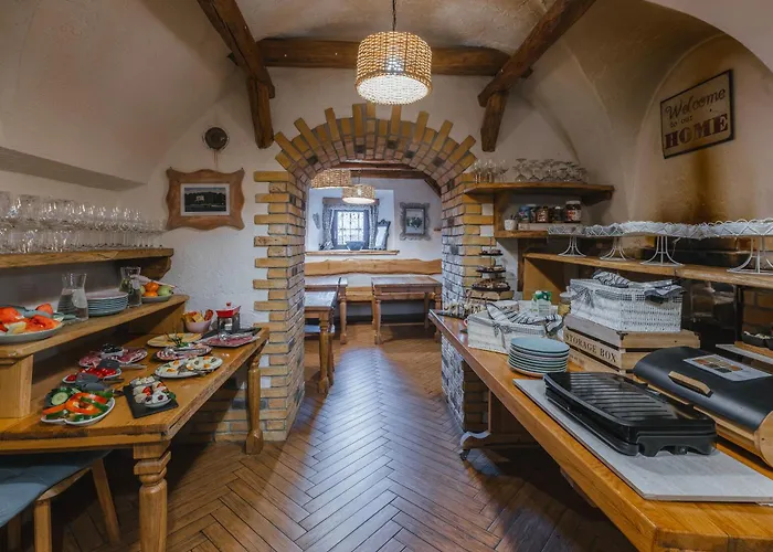 Family Hotel: Old Bled House