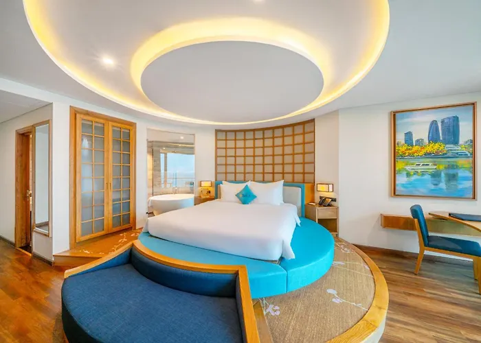 Beach Hotels Sala Danang Beach