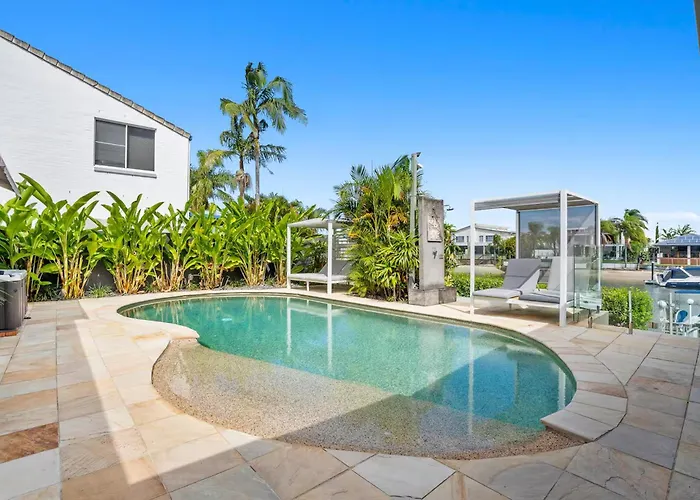 Seaclusion Waterfront Heated Spa And Pool