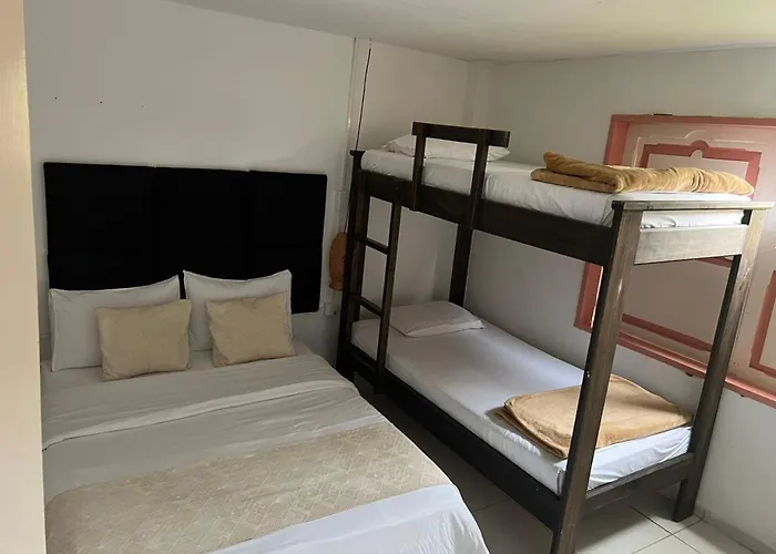 Mahalo Hostel