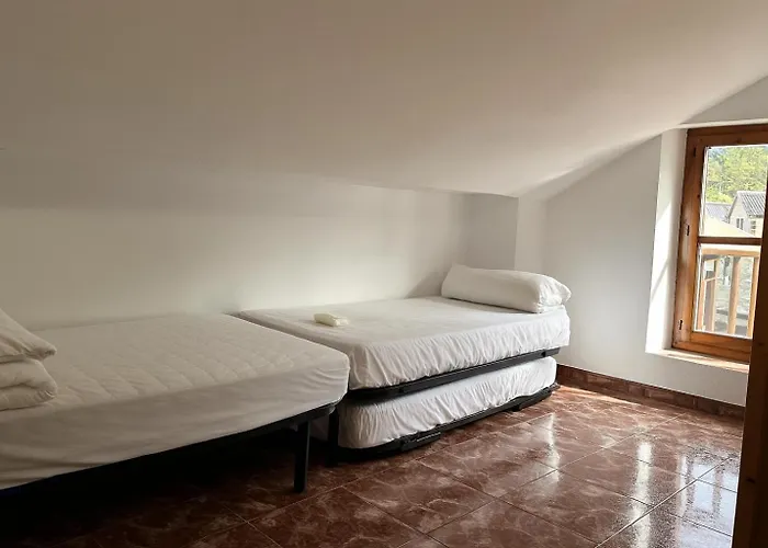 Albergue Tritón - Villanúa