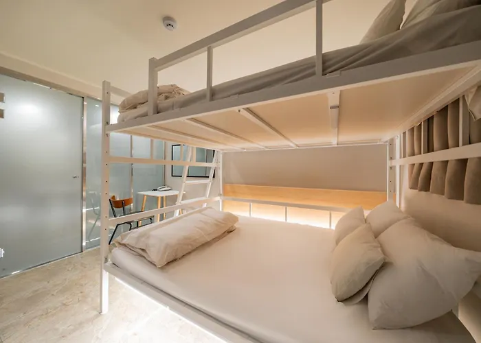Mnlucky Hotel