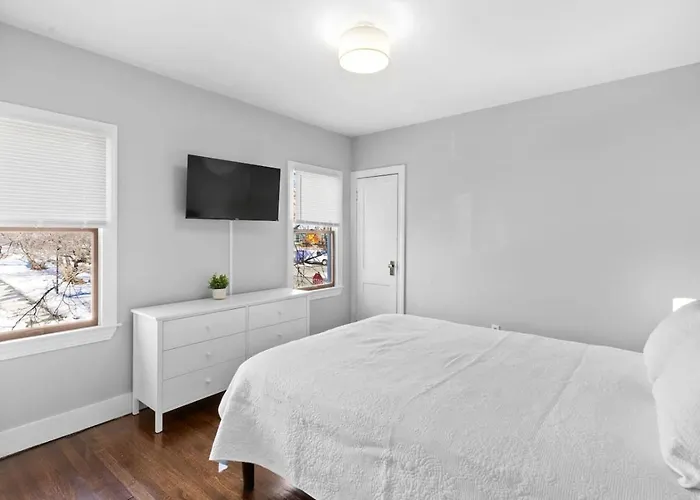 Quiet & Cozy Room By Scsu And Yale
