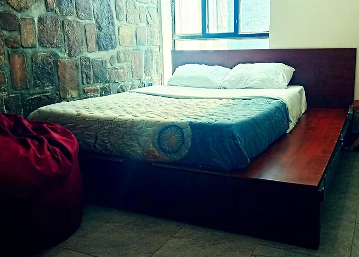 Xenia House