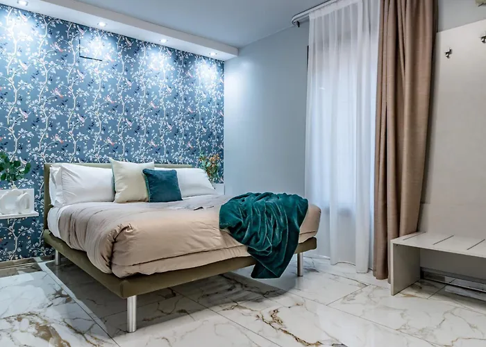 Ugo Bassi Apartments
