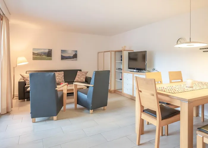 Tgesa La Roiva, Ferienwohnungen mit Hallenbad und Sauna