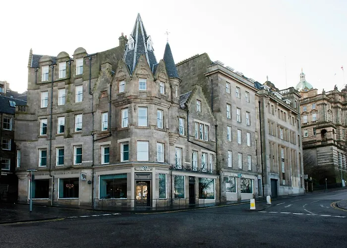 Romantic hotel: Motel One Edinburgh-Royal