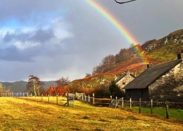 Cabin: Clan Cottages Luxury Thatched Retreat Near Oban