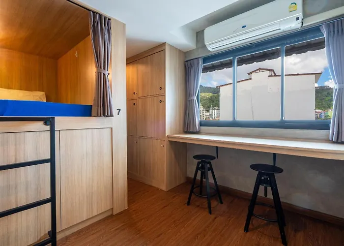 Patong Poshtel (Adults Only)