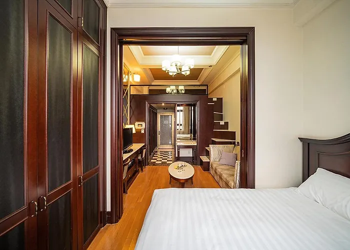 Kid friendly hotel Yeoksam Artnouveau City And Residence