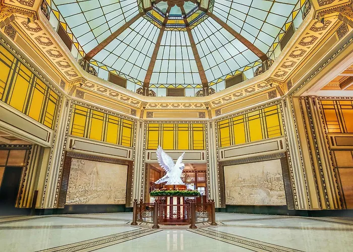 Jacuzzi hotel: Fairmont Peace Hotel On The Bund