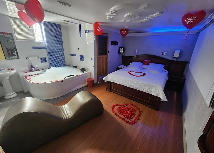 Motel Piramides De Cristal