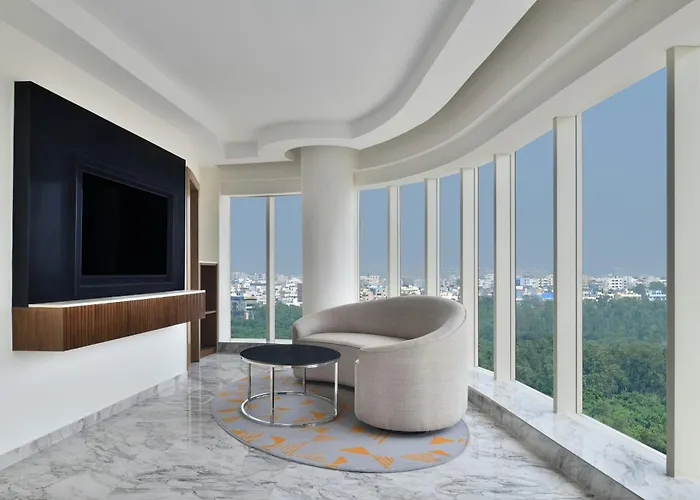 Boutique hotel only: Le Meridien Hyderabad