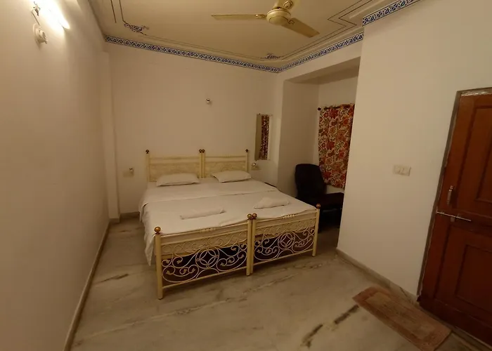 Little Peepal House