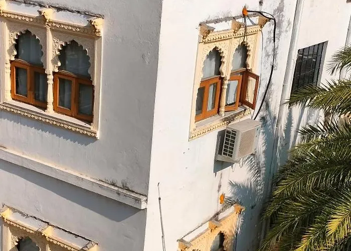 Little Peepal House