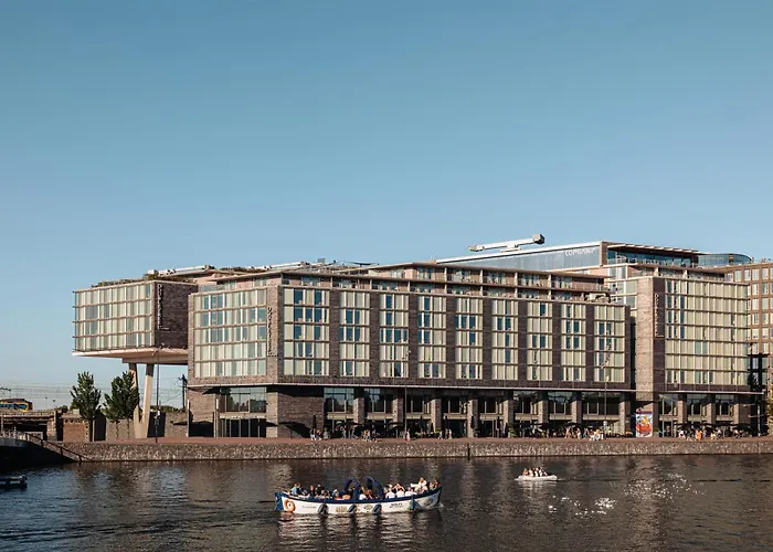 5 star hotel: Doubletree By Hilton Amsterdam Centraal Station