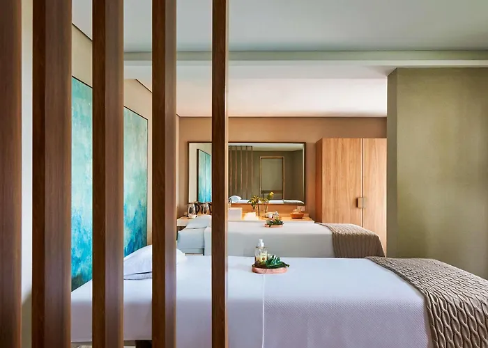 Boutique hotel only: Fairmont Rio De Janeiro Copacabana