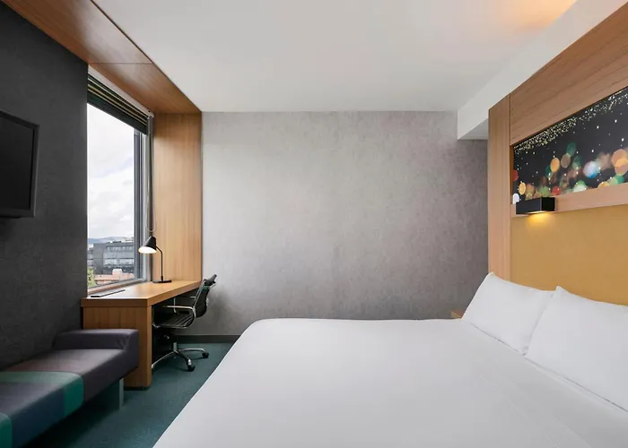 Luxury hotel only: Aloft Bogota Airport