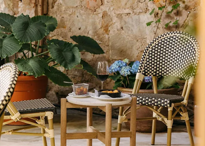 Hotel: La Franca Travellers (Adults Only)