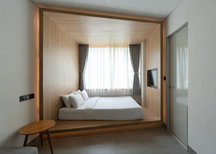 Hotel with view: Meander Saigon