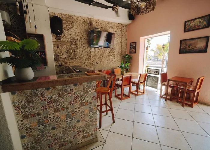 Cheap hotel: Casa Zahri Boutique Hostel