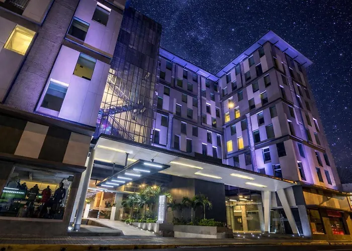 Hotel: Urban Green Hotel & Suites